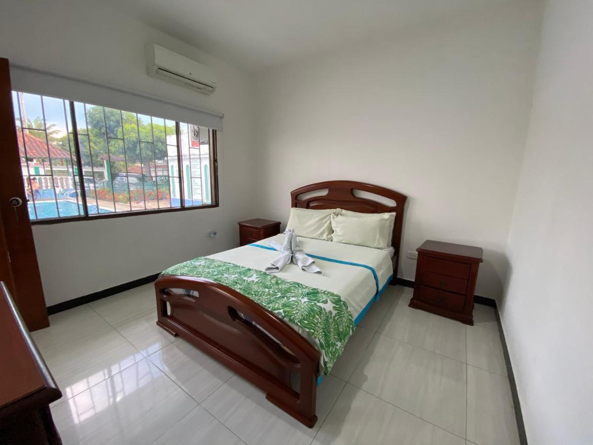 Hotel Maratea Melgar Bagian luar foto