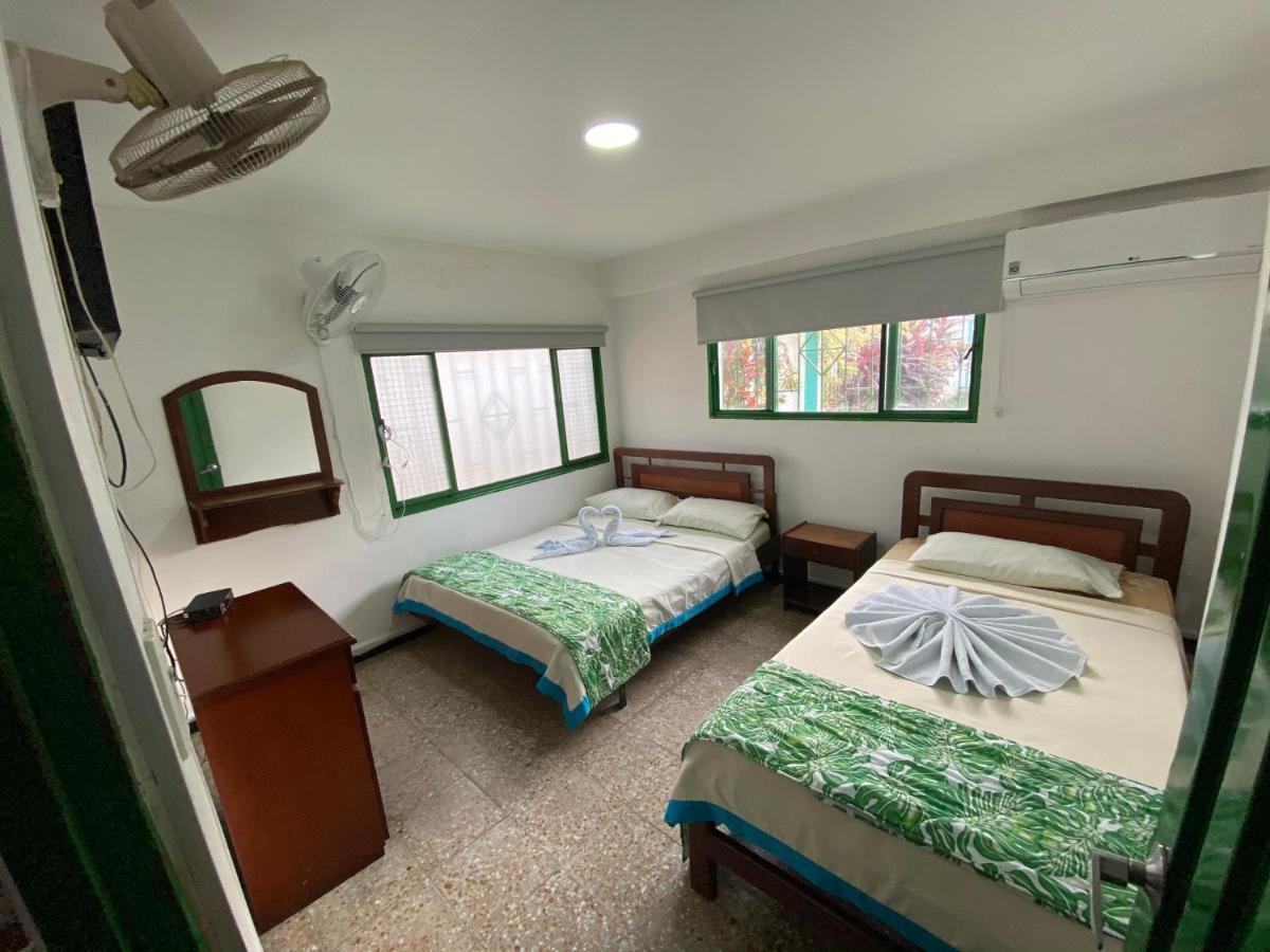 Hotel Maratea Melgar Bagian luar foto