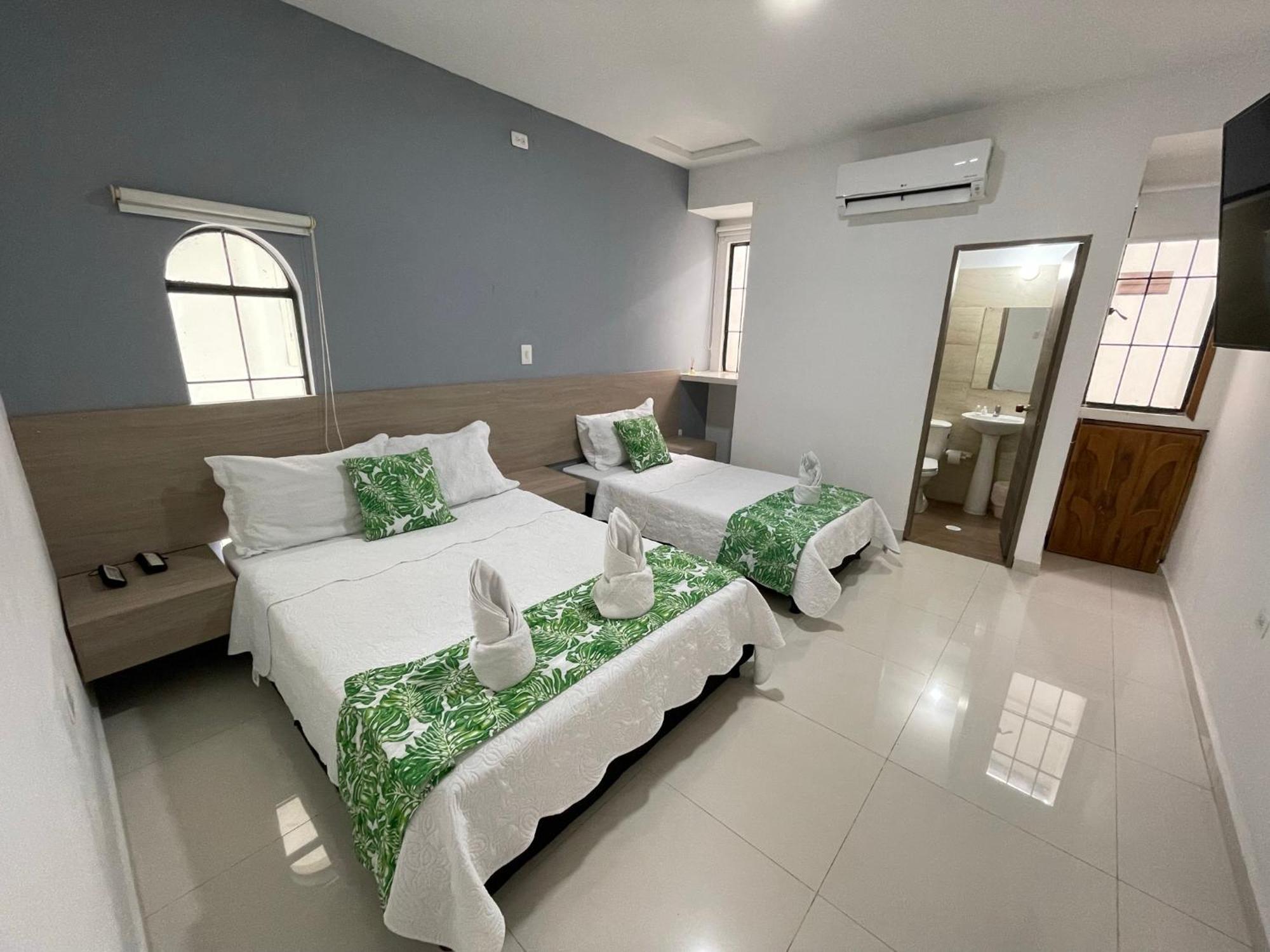 Hotel Maratea Melgar Bagian luar foto